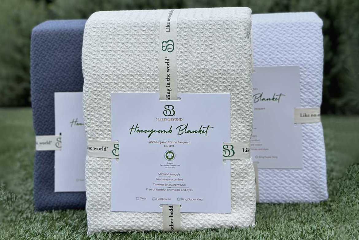 Sleep and Beyond 100% Organic Cotton Honeycomb Jacquard Blanket